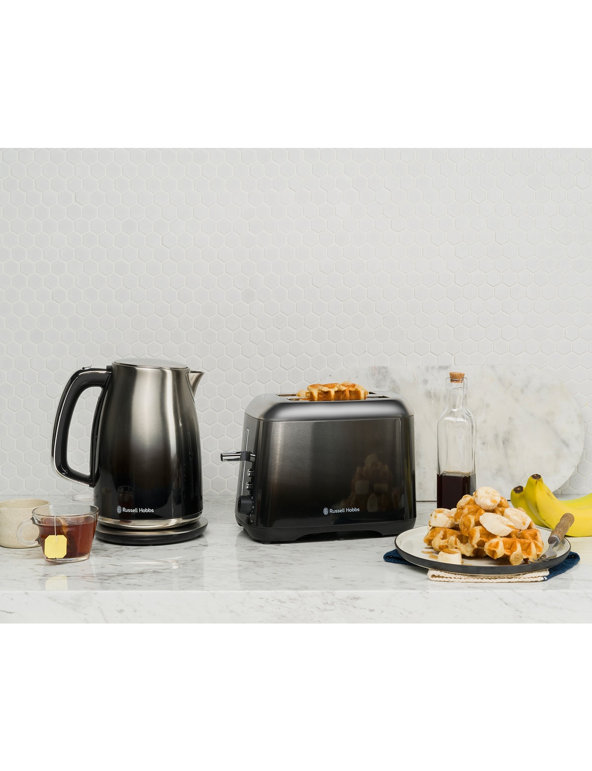 Russell Hobbs Colours Plus 2 Slice Cream Toaster