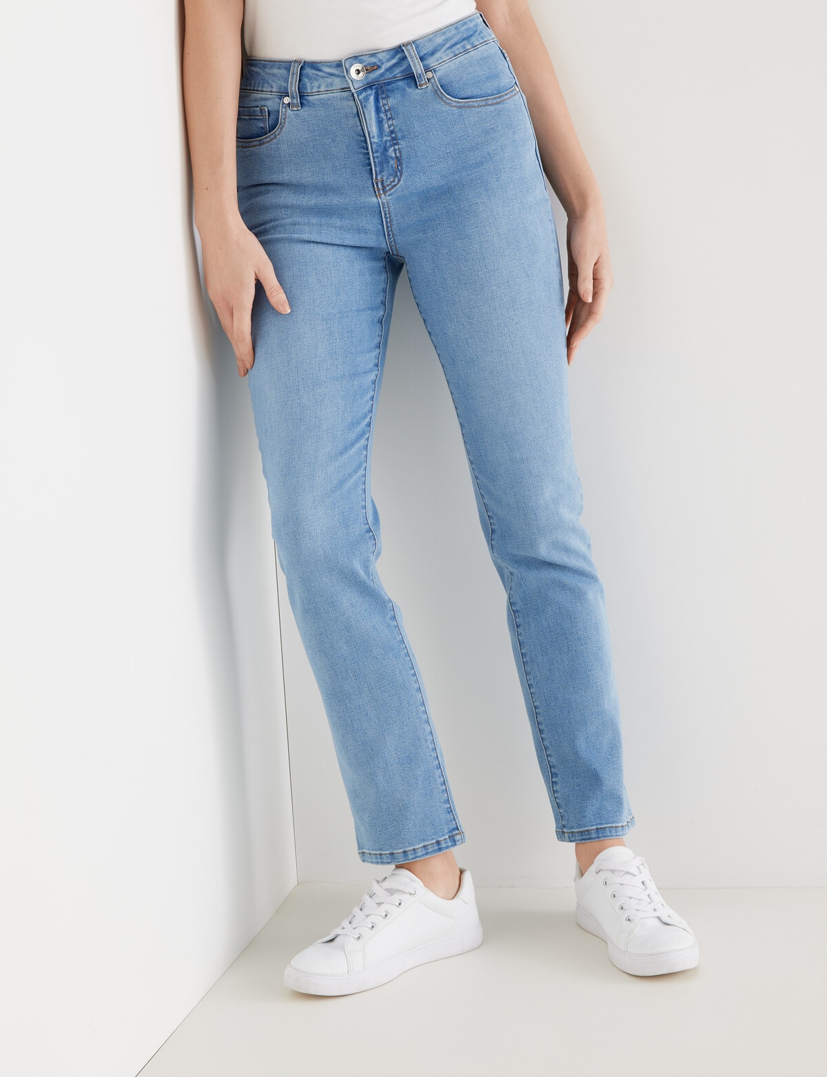 Oliver Mid Wash Low Waist Wide Leg Jeans – Beginning Boutique US