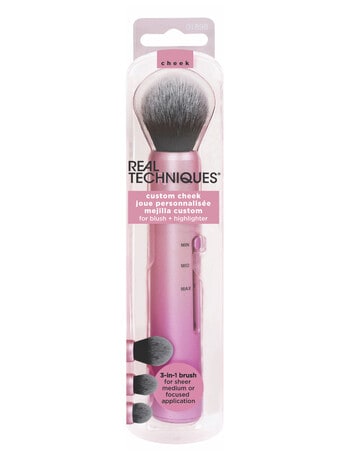 Real Techniques Custom Cheek Brush product photo