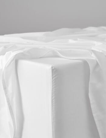 Haven Essentials 225TC Cotton Rich Fitted Sheet, White product photo