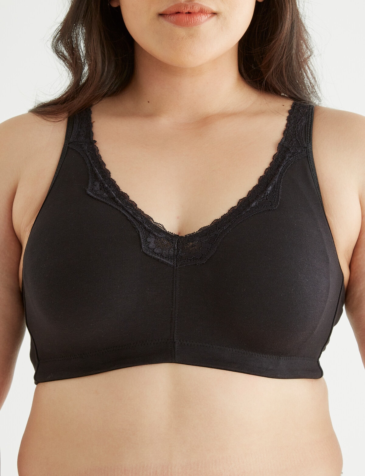 An unlined everyday bra from Bestform is ready for you to try!⁠ ⁠ Size  Range: 12-20 and B-DD⁠ Colours: Sand, Black, White⁠ ⁠