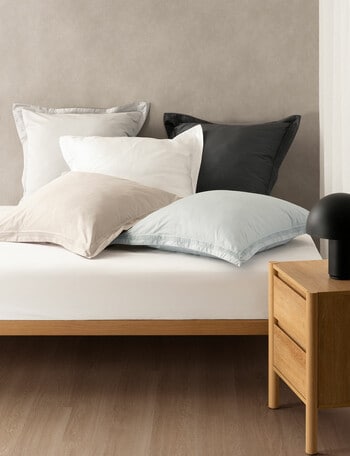 Mondo 600TC Cambridge Euro Pillowcase, Platinum product photo