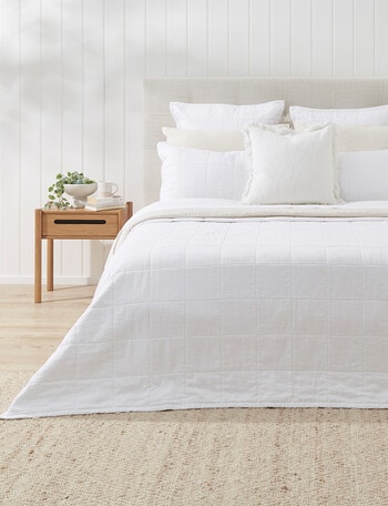 Kate Reed Kate Reed Perry Linen Quilt, White product photo