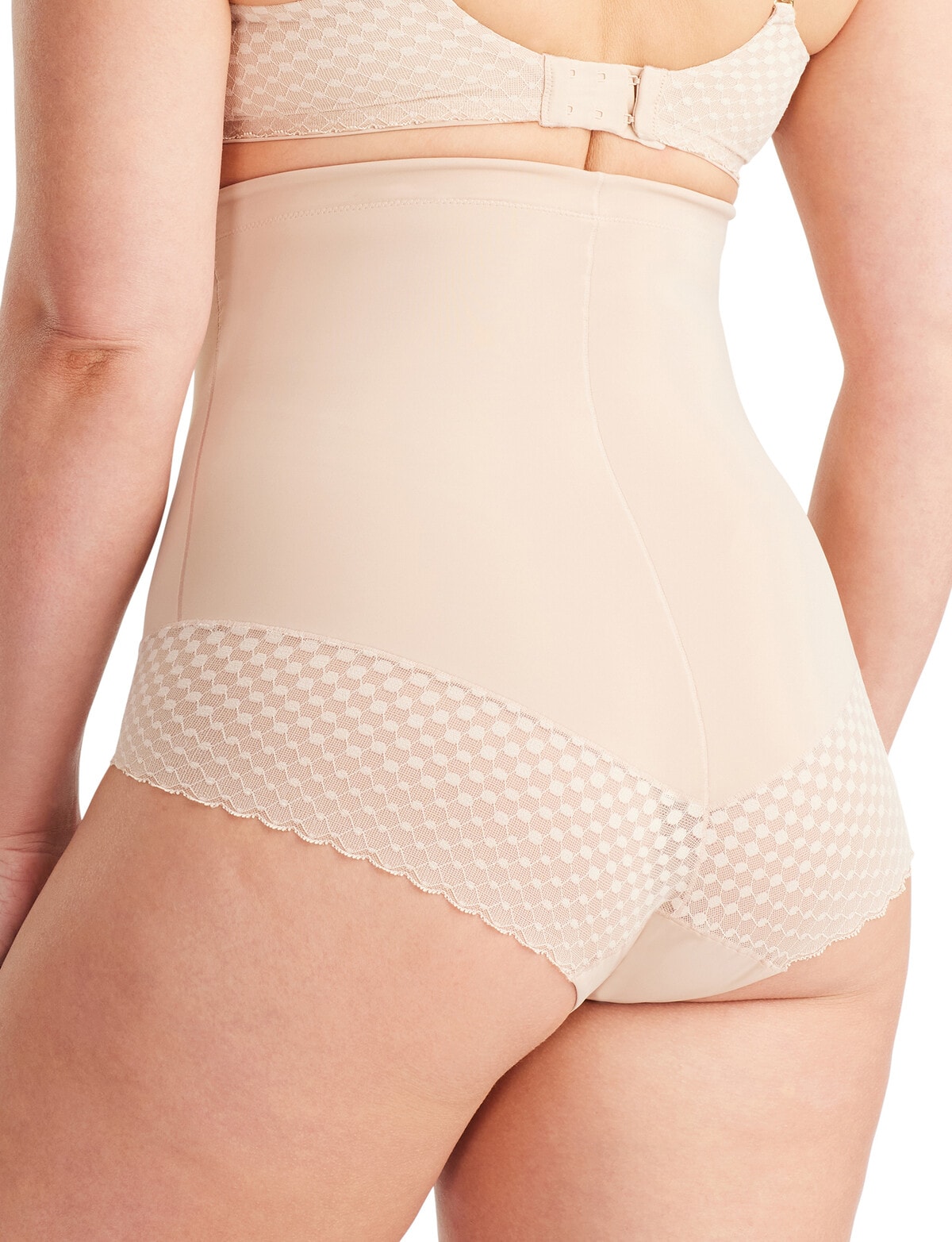 Farmers - Nancy Ganz shapewear is created from the latest fabric