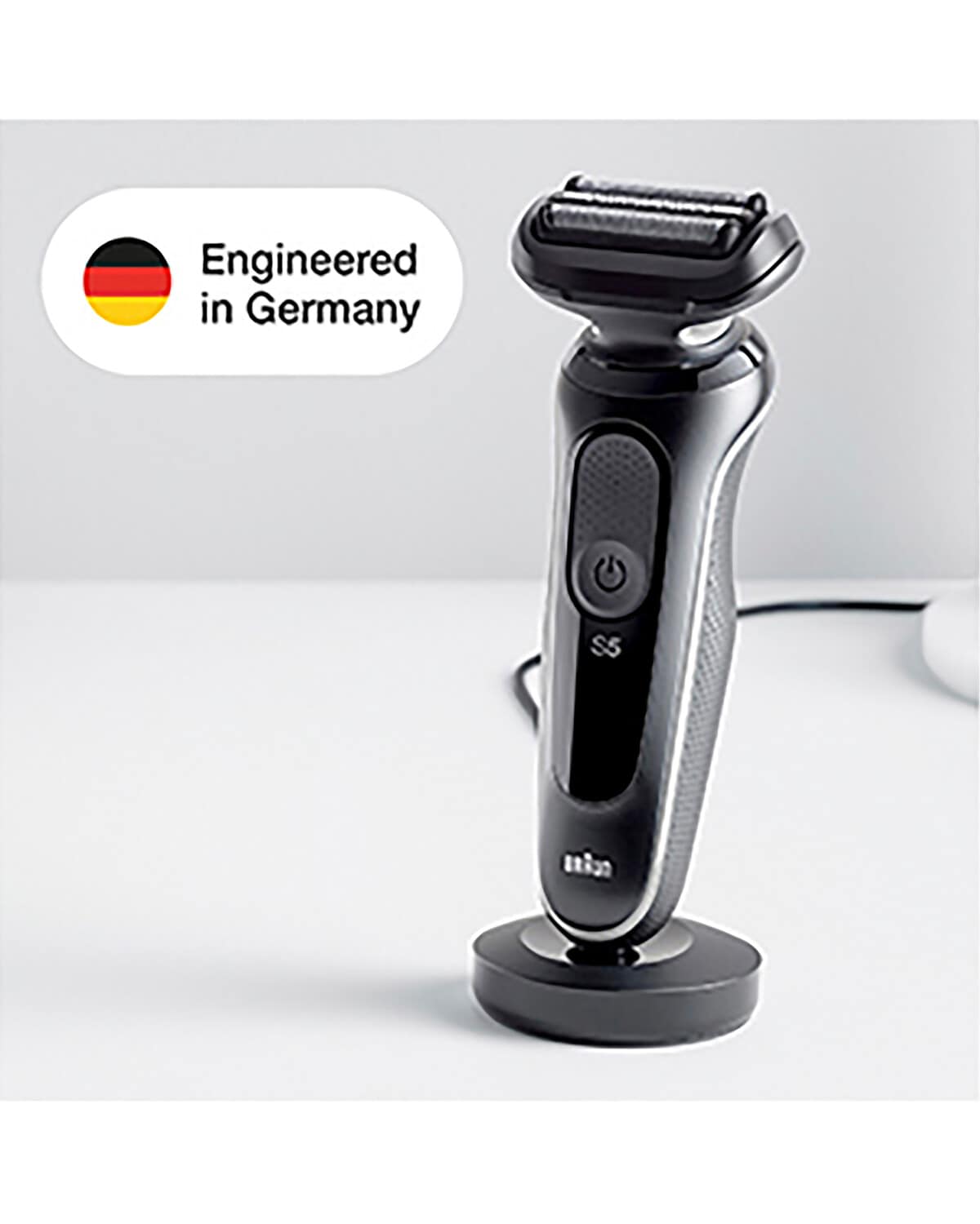 Braun Shaver Series 5 51-W4650cs Wet & Dry and attachments