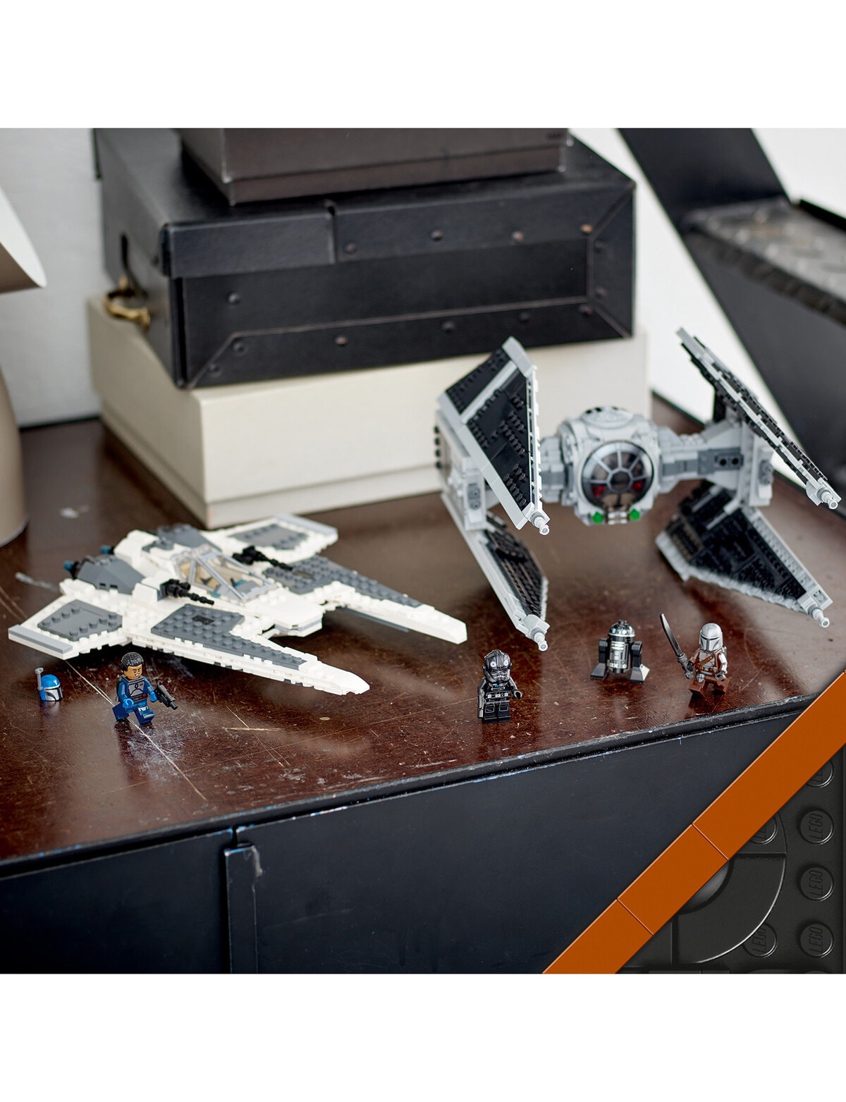 LEGO Star Wars Mandalorian Fang Fighter vs. TIE Interceptor, 75348 - Lego &  Construction
