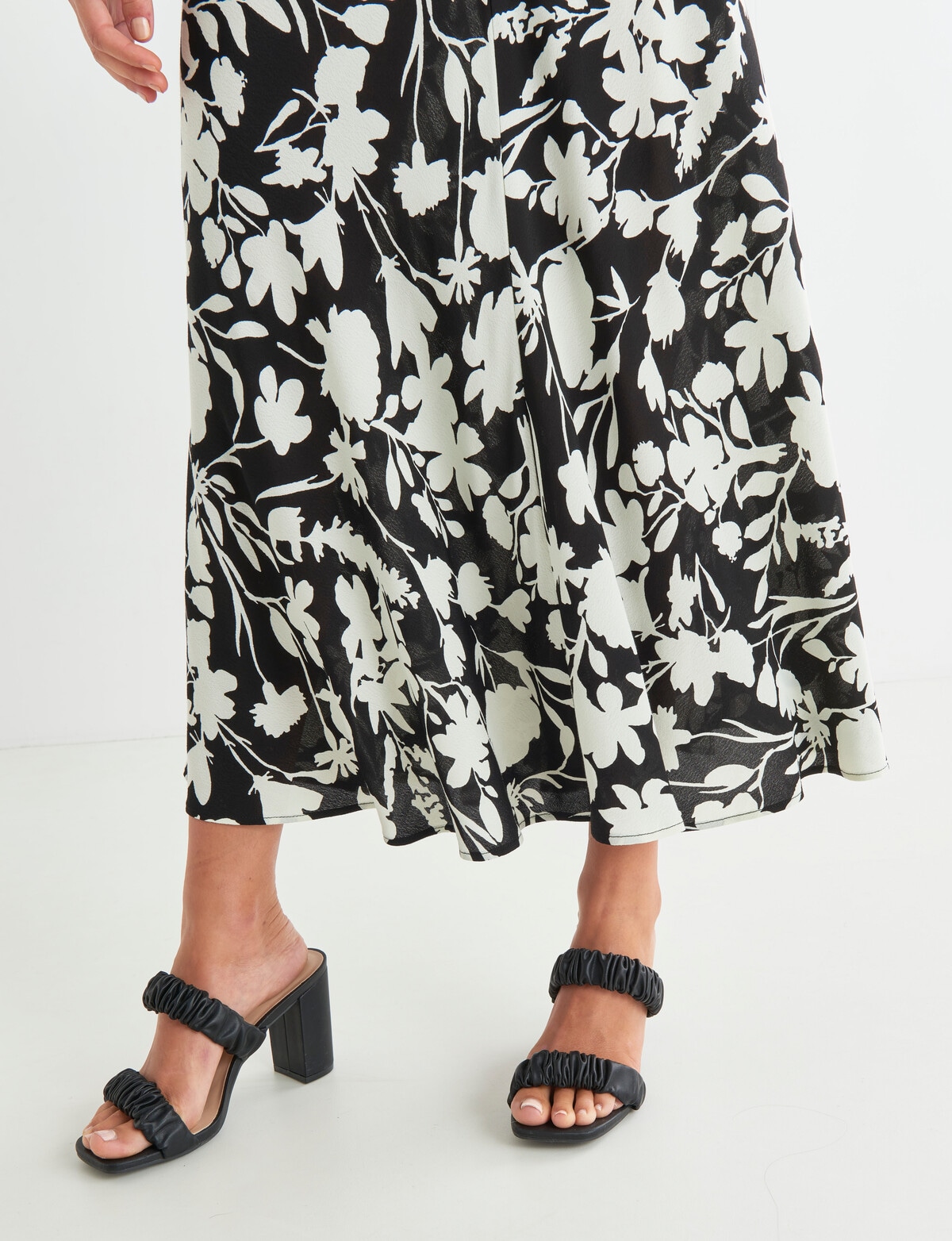 Whistle Floral Fit and Flare Midi Skirt Black & White - Skirts