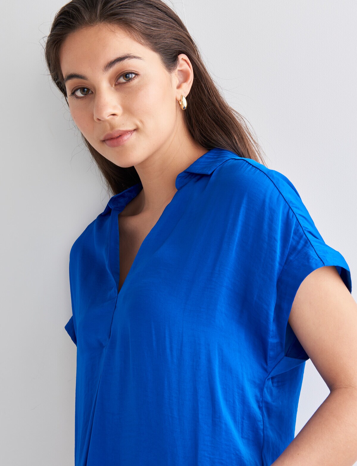 Cathalem Womens Long Sleeve Shirt Womens Solid Color V Neck Shirts Short  Sleeve Cotton Linen Tee Oversized Tee Shirt Shirt Light Blue X-Large