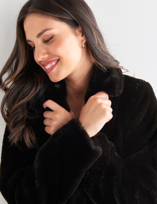 Whistle Faux Fur Long Sleeve Jacket, Black product photo