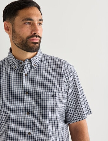 Logan Ceaser Short Sleeve Shirt, Navy product photo