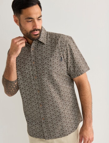 Logan Balist Short Sleeve Shirt, Taupe product photo