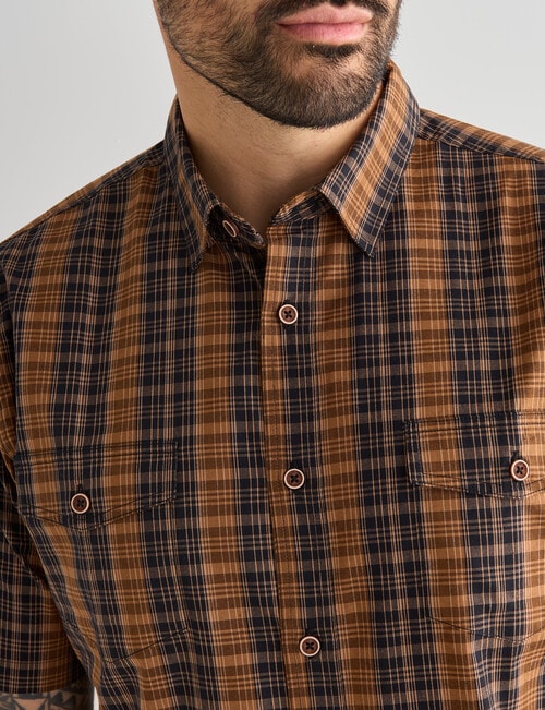 Kauri Trail Cooper Short Sleeve Shirt, Rust product photo View 04 L