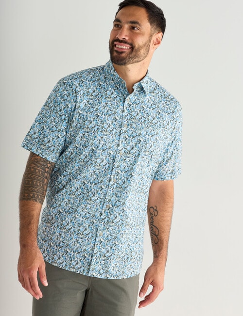 Kauri Trail Print Short Sleeve Shirt, Sage product photo