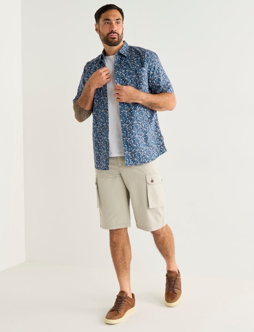 Kauri Trail Print Short Sleeve Shirt, Blue product photo View 03 L