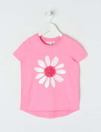 Mac & Ellie Novelty Daisy Short Sleeve Tee, Candy Pink product photo