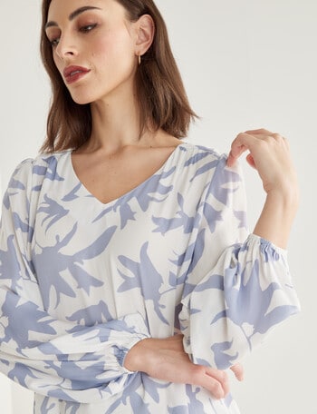 Oliver Black Flower Long Sleeve V-Neck Top, Blue product photo