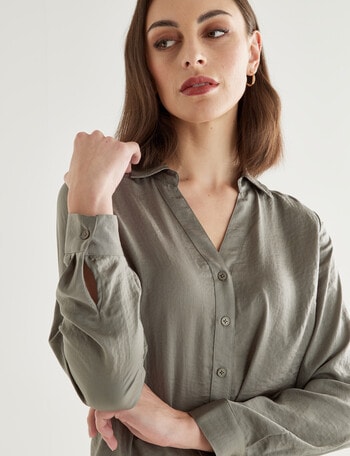 Oliver Black Long Sleeve V-Neck Dress Shirt, Olive product photo