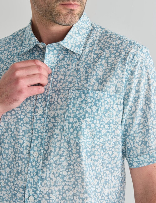 Chisel Daisy Short Sleeve Shirt Slub Print, Aqua product photo View 04 L