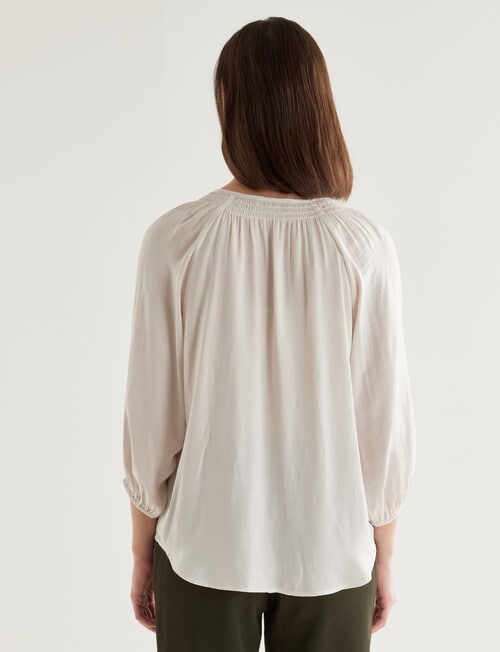 Oliver Black 3/4 Blouse, Parchment product photo View 02 L