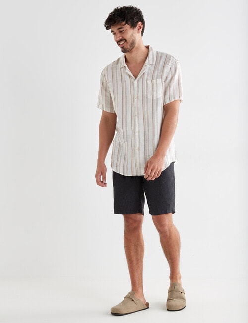 Gasoline Textured Linen Shorts, Graphite product photo View 03 L