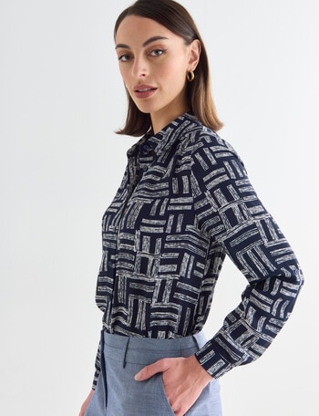 Oliver Black Long Sleeve Collar Shirt, Ivory & Navy product photo