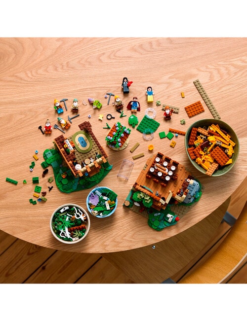 LEGO Disney Princess Snow White and the Seven Dwarfs' Cottage, 43242 product photo View 08 L