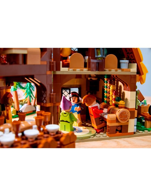 LEGO Disney Princess Snow White and the Seven Dwarfs' Cottage, 43242 product photo View 15 L