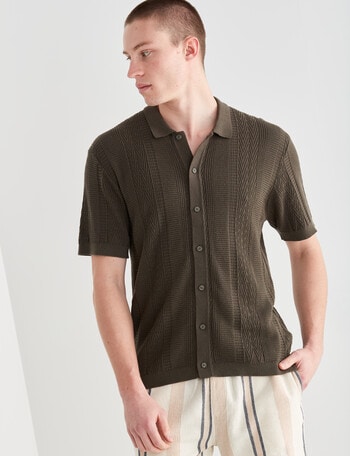 Tarnish Como Short Sleeve Knitted Shirt, Khaki product photo