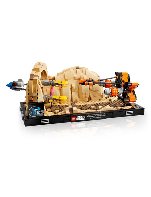 LEGO Star Wars Mos Espa Podrace Diorama, 75380 product photo View 04 L
