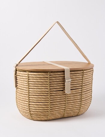 Terrace Picnic Basket, Natural product photo