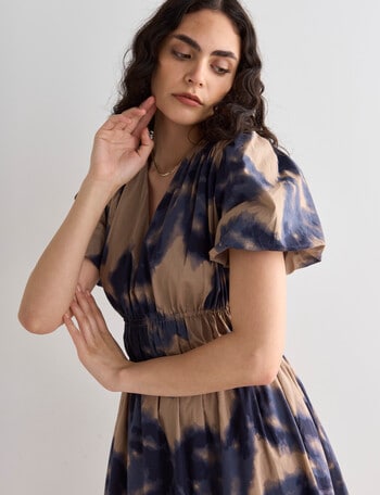 State of play Zola V-neck Midi Dress, Blue Belamy Print product photo